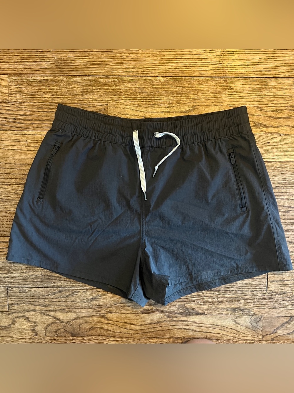 Vuori Womens Birch Shorts L